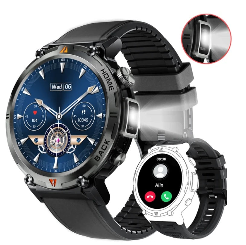 Eigiis KE3-  Relógio Militar inteligente c/ chamadas, Military Smartwatch Men à prova d'água 3ATM de 1,45'' c/ lanterna LED, alertas Whatsapp, monitor de frequência cardíaca e sono, pulseira de atividades para iOS e Android - Couro (Preto)